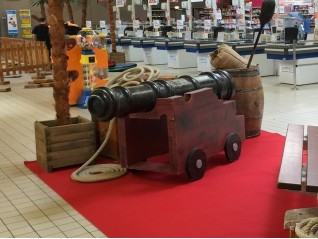 Canon de 2.20m pour la création de décor corsaire ou pirate, ambiance pirate, Vannes, La Baule