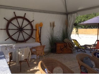 Barre de bateau en bois, scénographie corsaire, pirate, Reims, Tours