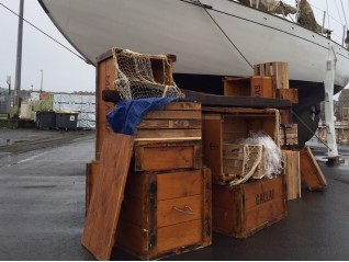 Caisse bois, location décor événementiel pour fête corsaire, Brest, Quimper