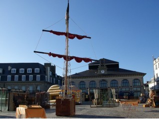 Location mât de bateau pour décor à thème corsaire, pirate, mer, Orléans, Tours