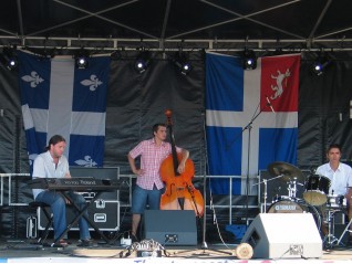 Drapeau St malo, déco pour soirée malouine, thème corsaire, Vannes, Combourg