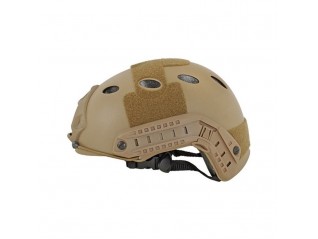 Casque Fast PJ Tan Desert : design léger et robuste, parfait pour conditions extrêmes, disponible avec livraison rapide.